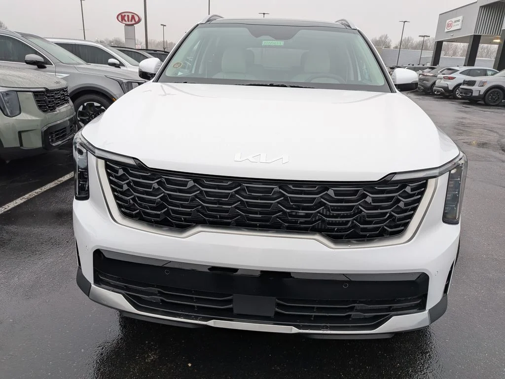 New 2026 White Pearl Kia EX image 2