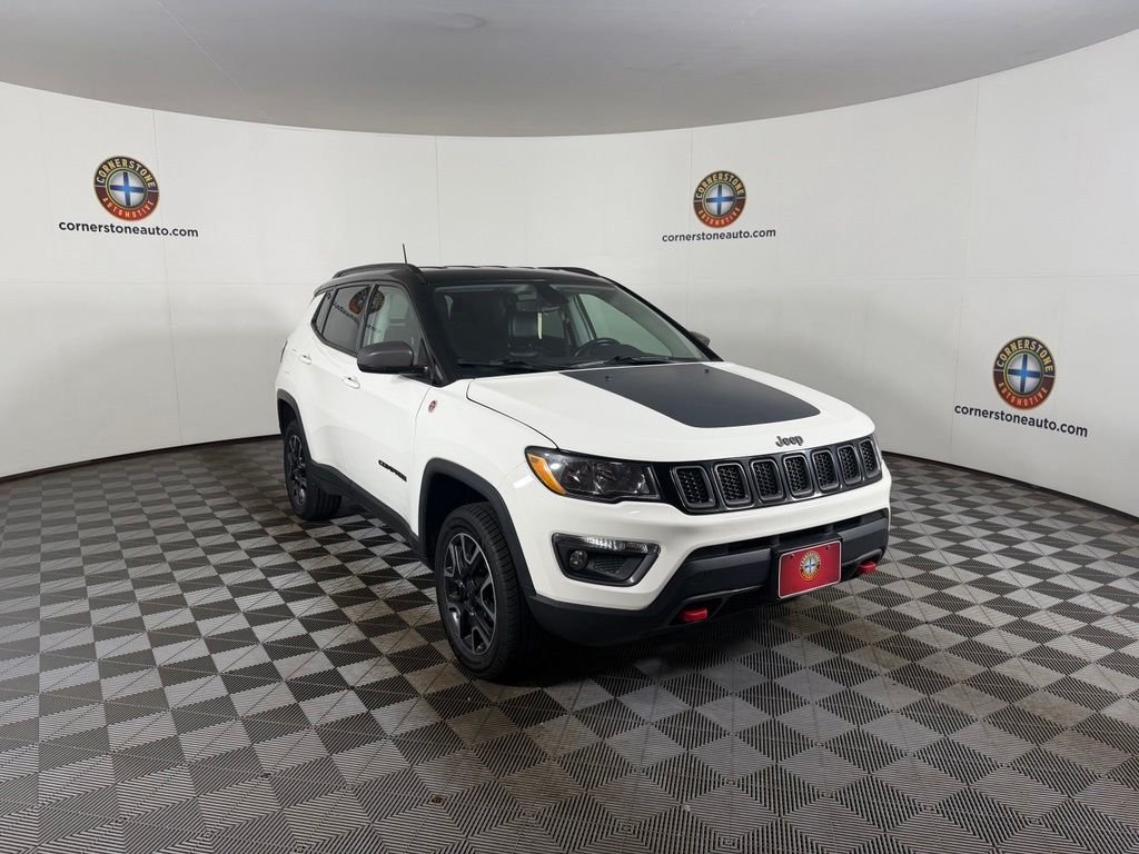 Used 2018 White Jeep Trailhawk image 21