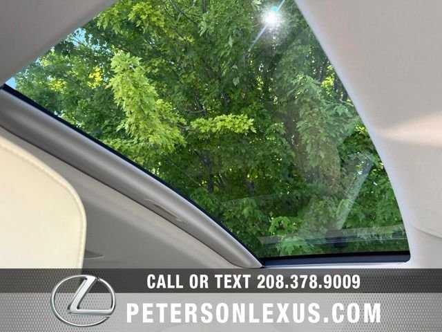 Used 2015 White Lexus Premium image 14