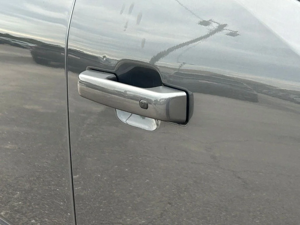 Used 2022 Gray Metallic Ford XLT image 21