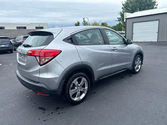 Used 2018 Gray Honda LX image 5
