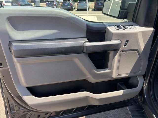 Used 2019 Gray Ford XL image 17