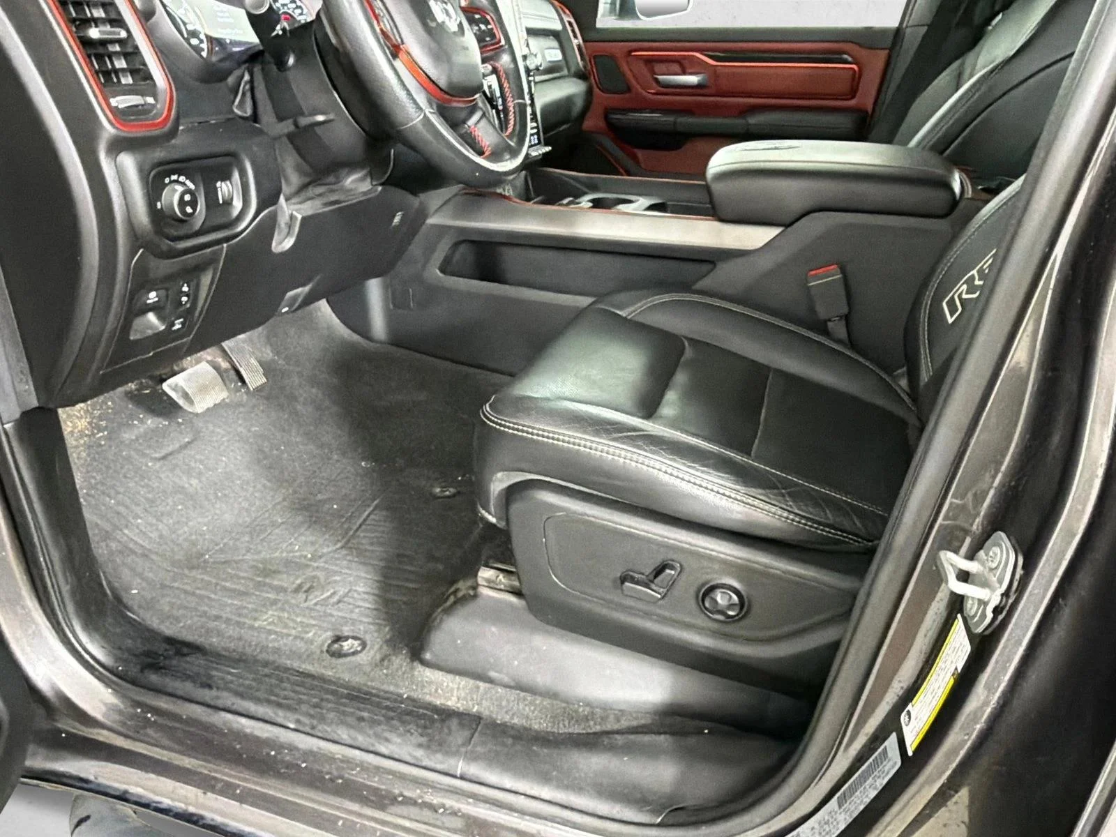 Used 2020 Granite Crystal Metallic Clearcoat Ram Rebel image 10