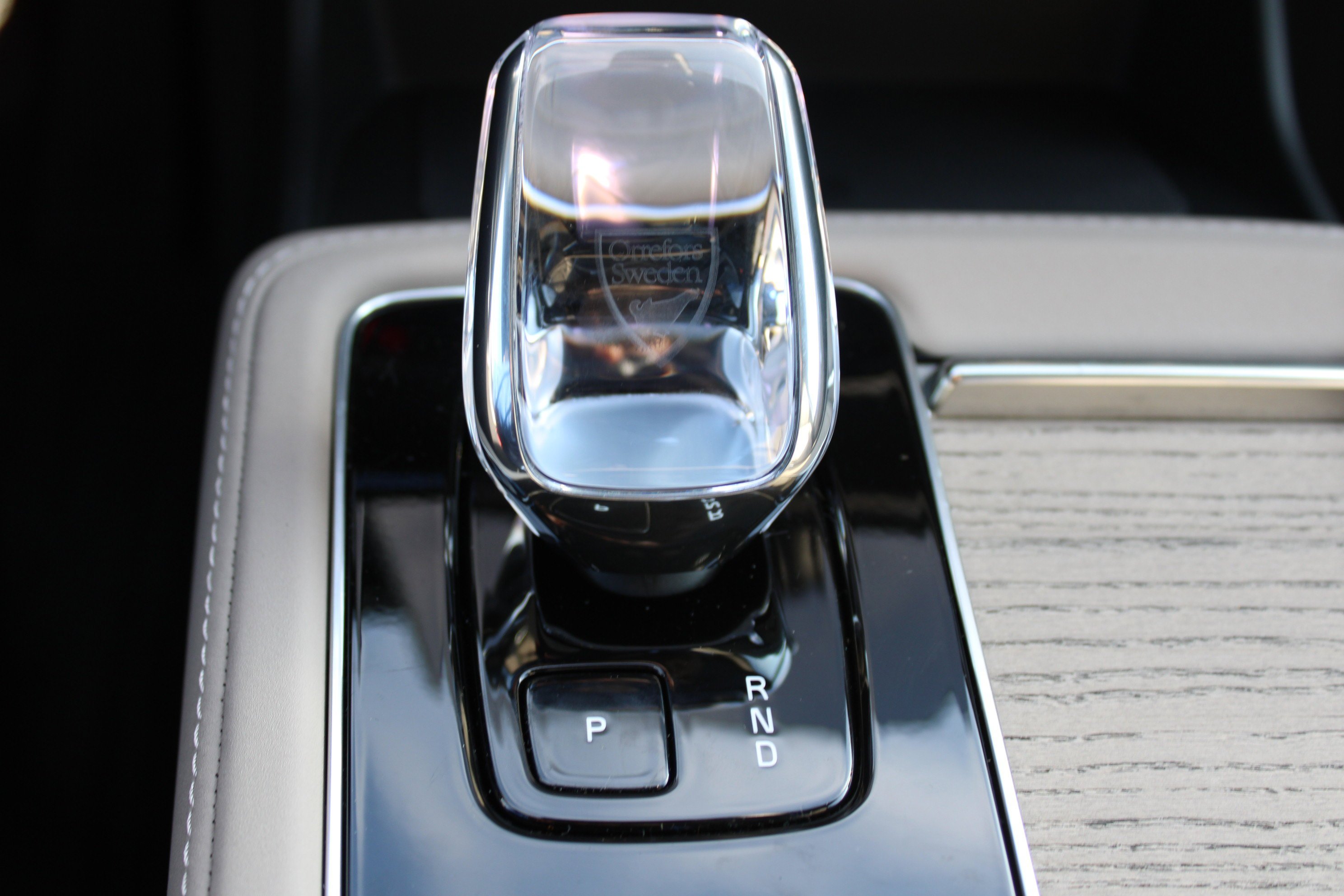 New 2026 Onyx Black Metallic Volvo Plus image 29