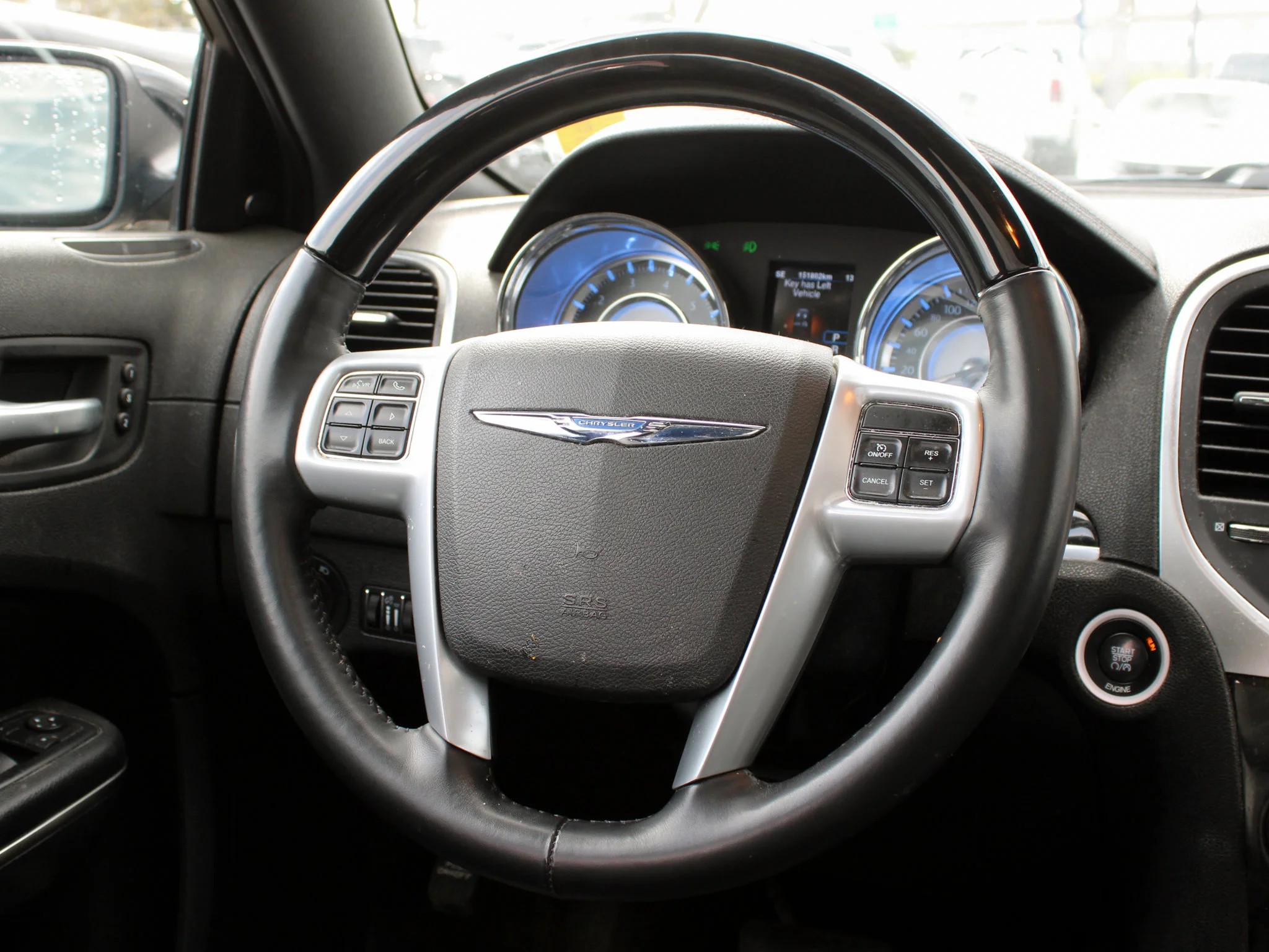 Used 2013 Black Chrysler 300C * Mechanics Special | HEMI V8 | Alpine | Panoramic Sunroof | Heated/Vented Seats | Remote Start image 5
