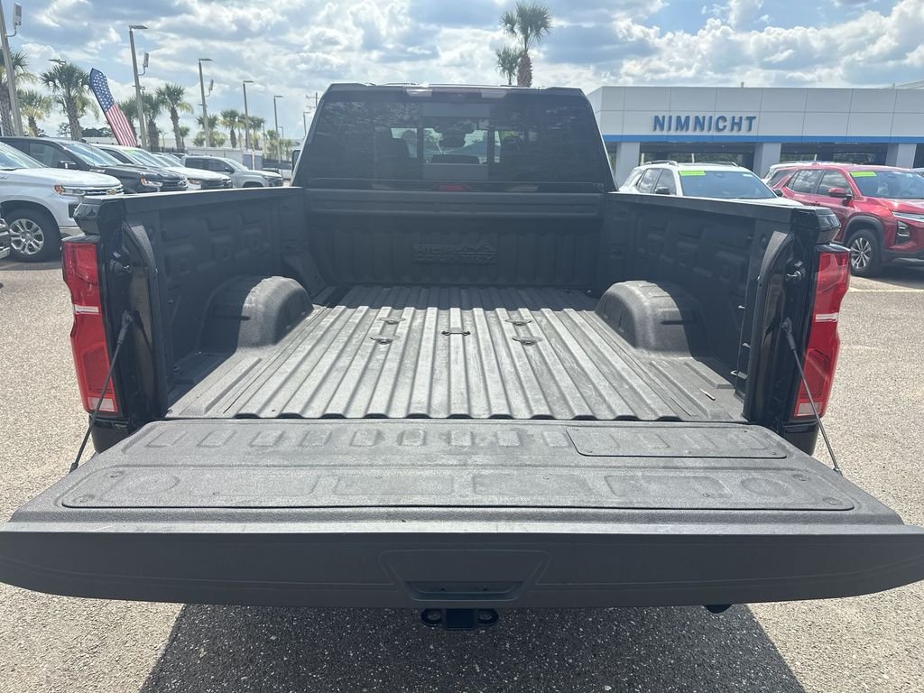 Used 2024 Black Chevrolet High Country image 24