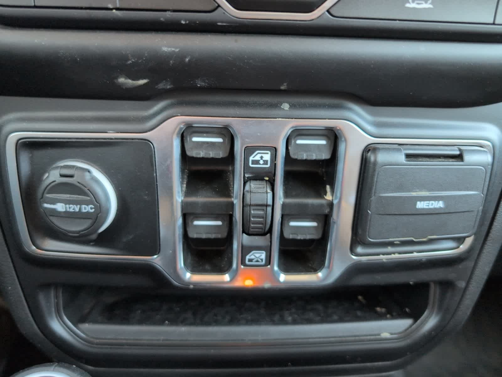Used 2023 Black Clearcoat Jeep Sahara image 28