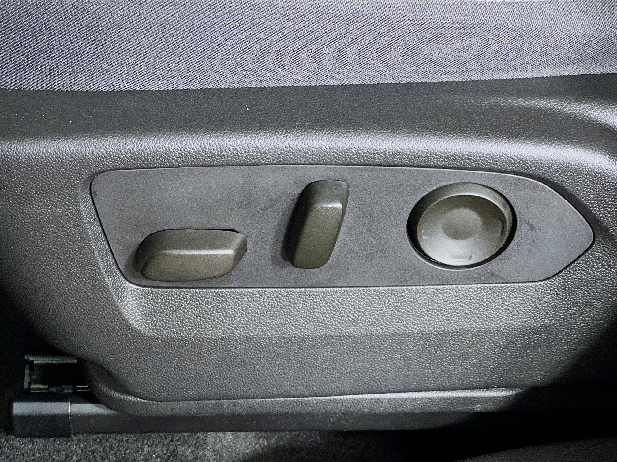 2021 Buick Envision Essence - Photo 11
