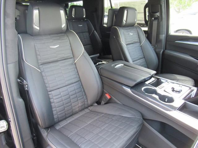 2026 Cadillac Escalade V-Series - Photo 8