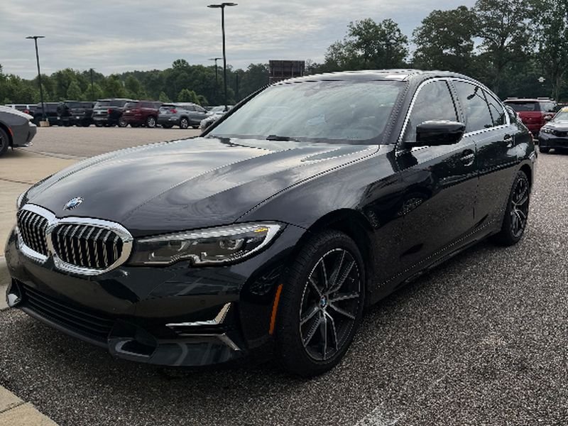 2019 BMW 3 Series 330i Sedan's photo