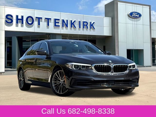 Used 2019 Gray BMW 540i image 1