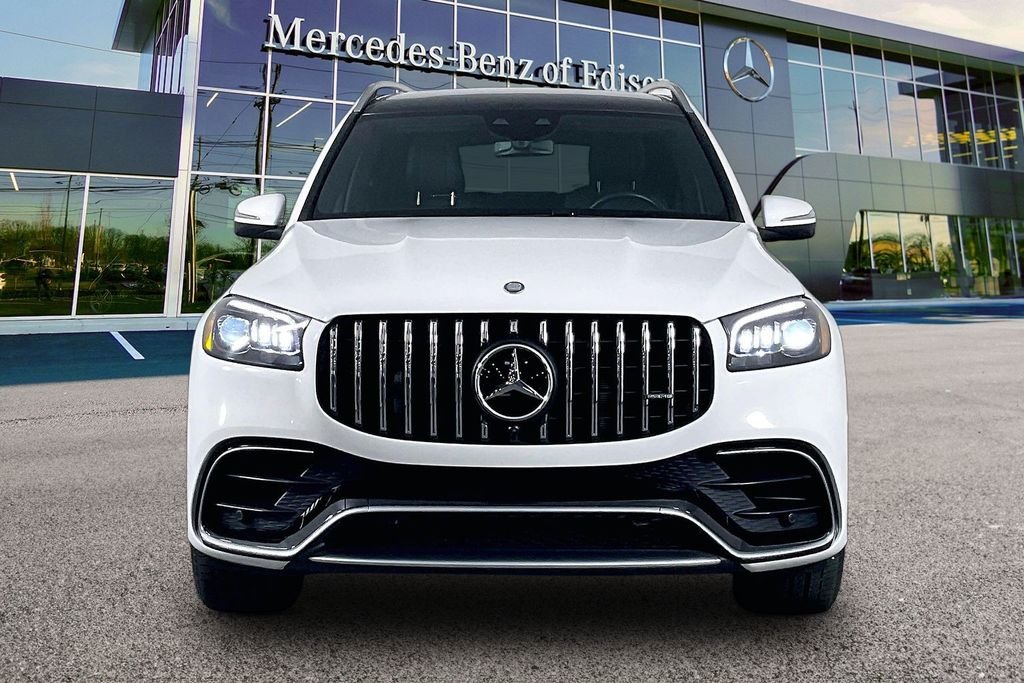 2025 Mercedes-Benz GLS AMG GLS 63 - Photo 3