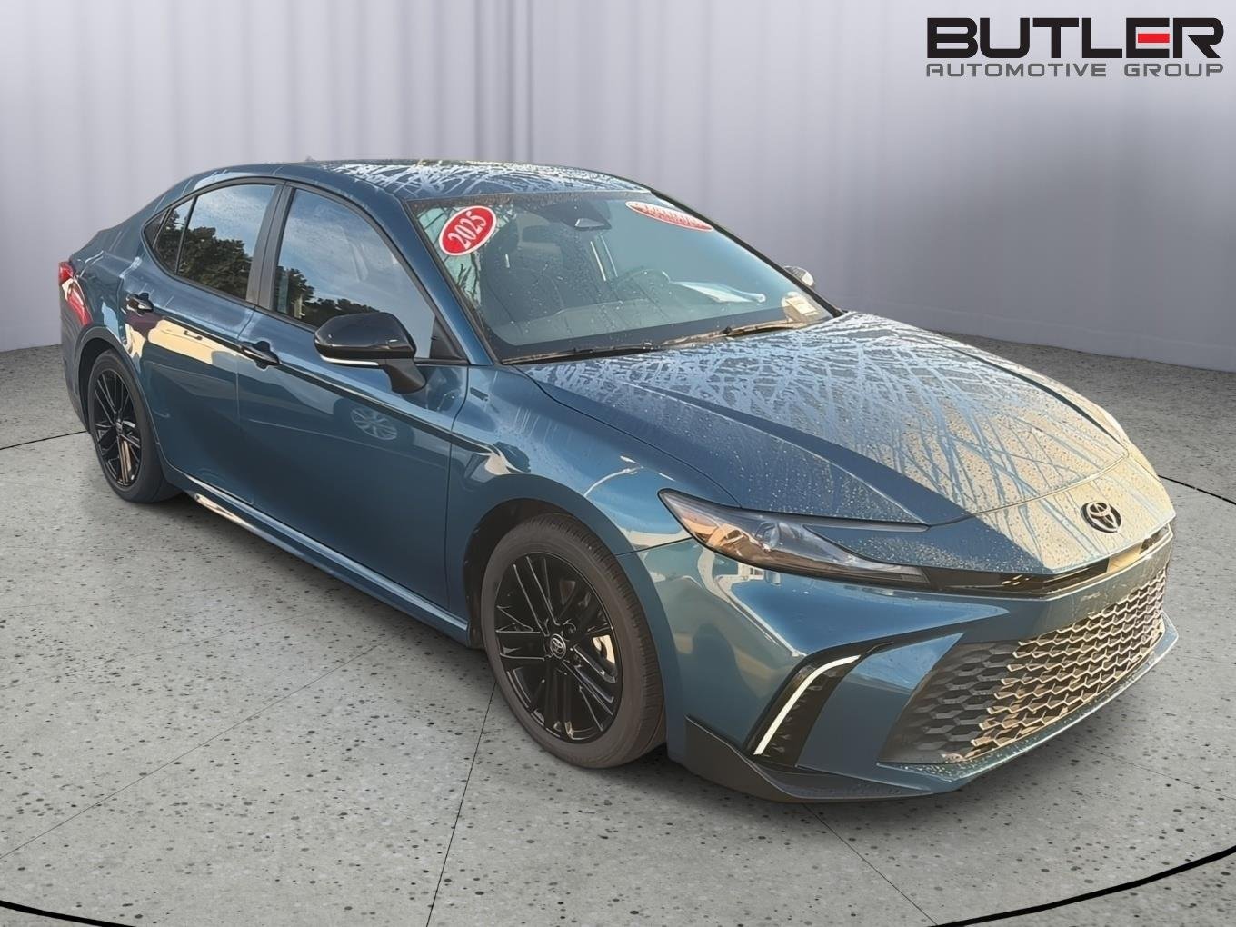 Used 2025 Ocean Gem Toyota SE image 8