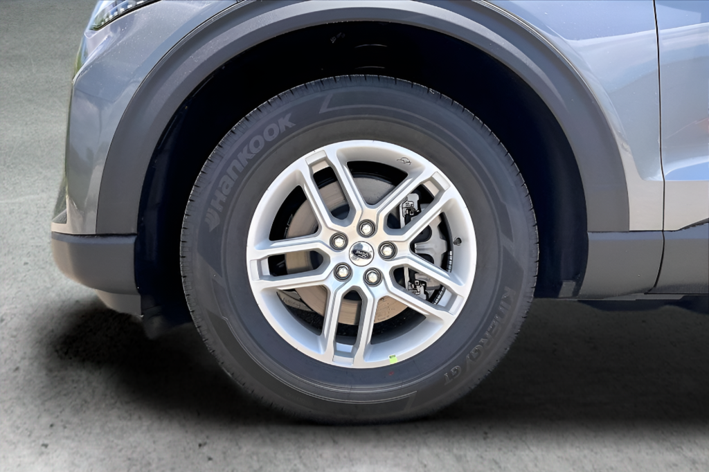 New 2026 Carbonized Gray Metallic Ford Active image 18