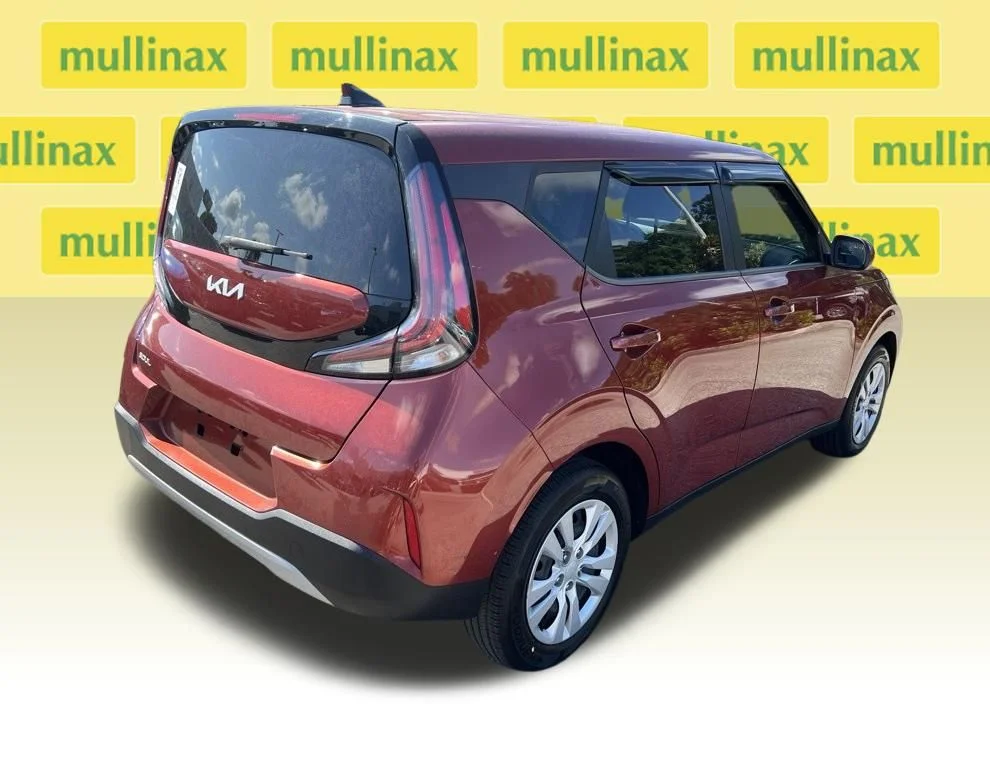 2023 Kia Soul LX - Photo 6