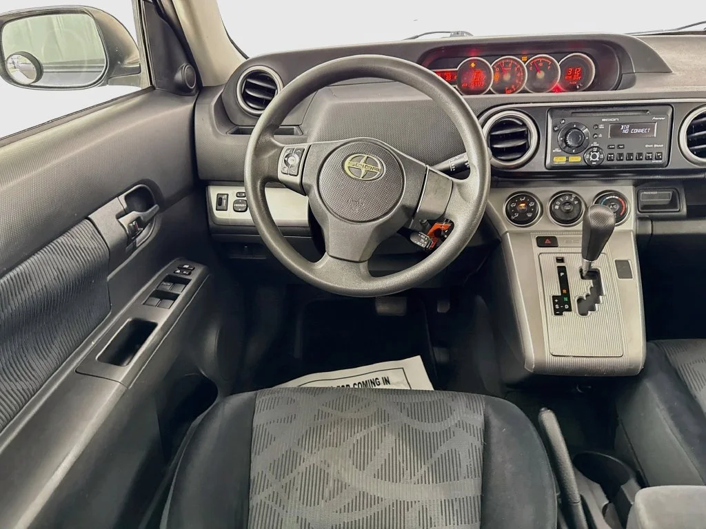 Used 2012 Blue Scion Base image 23