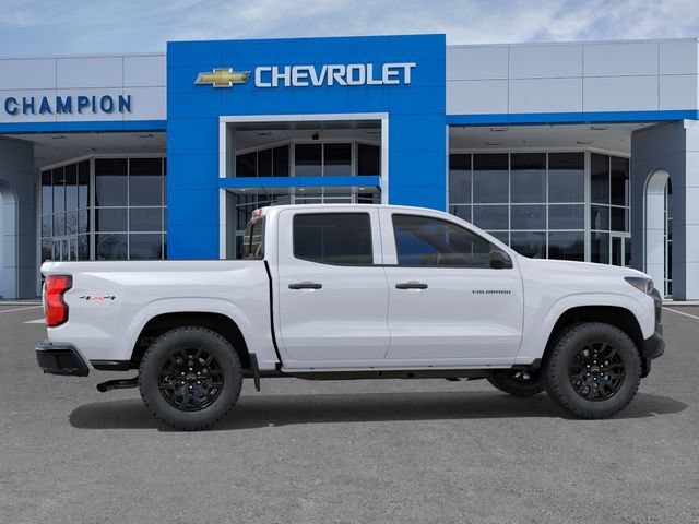 New 2026 Summit White Chevrolet WT image 5