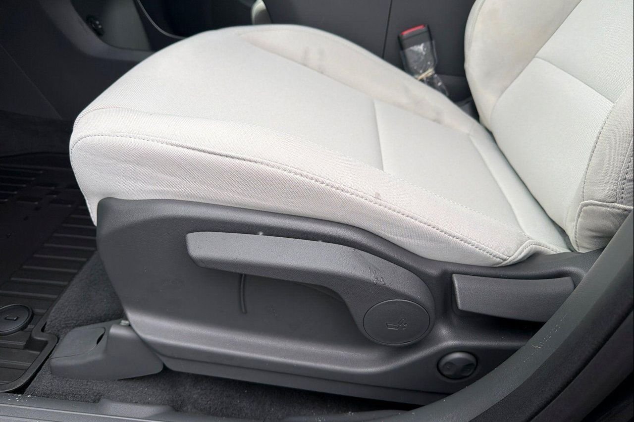 New 2026 Black Hyundai SE AWD image 13