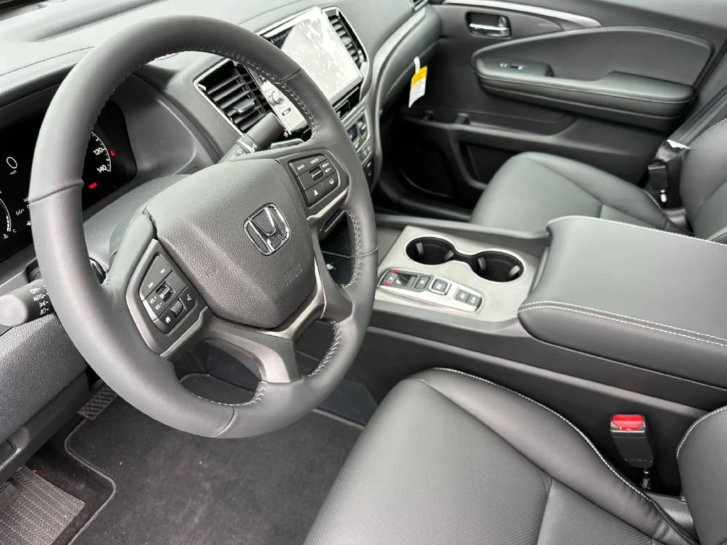 New 2026 Platinum White Pearl Honda RTL image 11