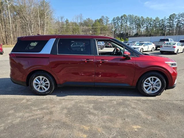 Used 2024 Red Kia LX image 9