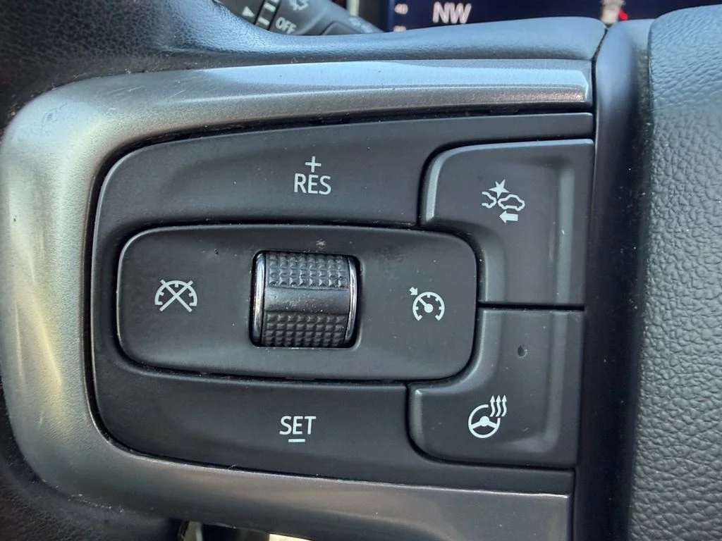 Used 2025 Cypress Gray Chevrolet LT image 24