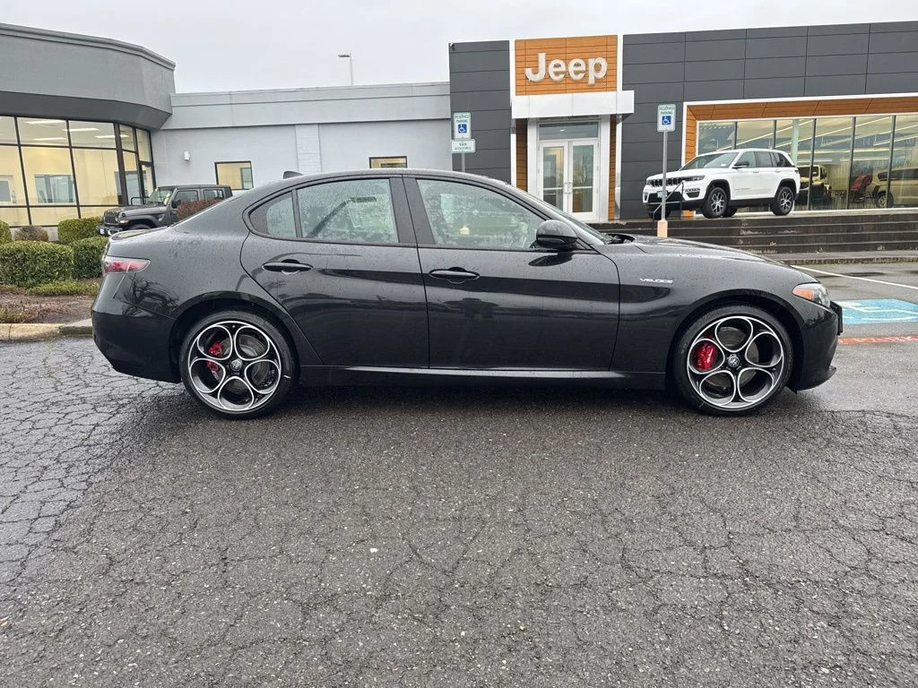 New 2026 Black Alfa Romeo Base image 8