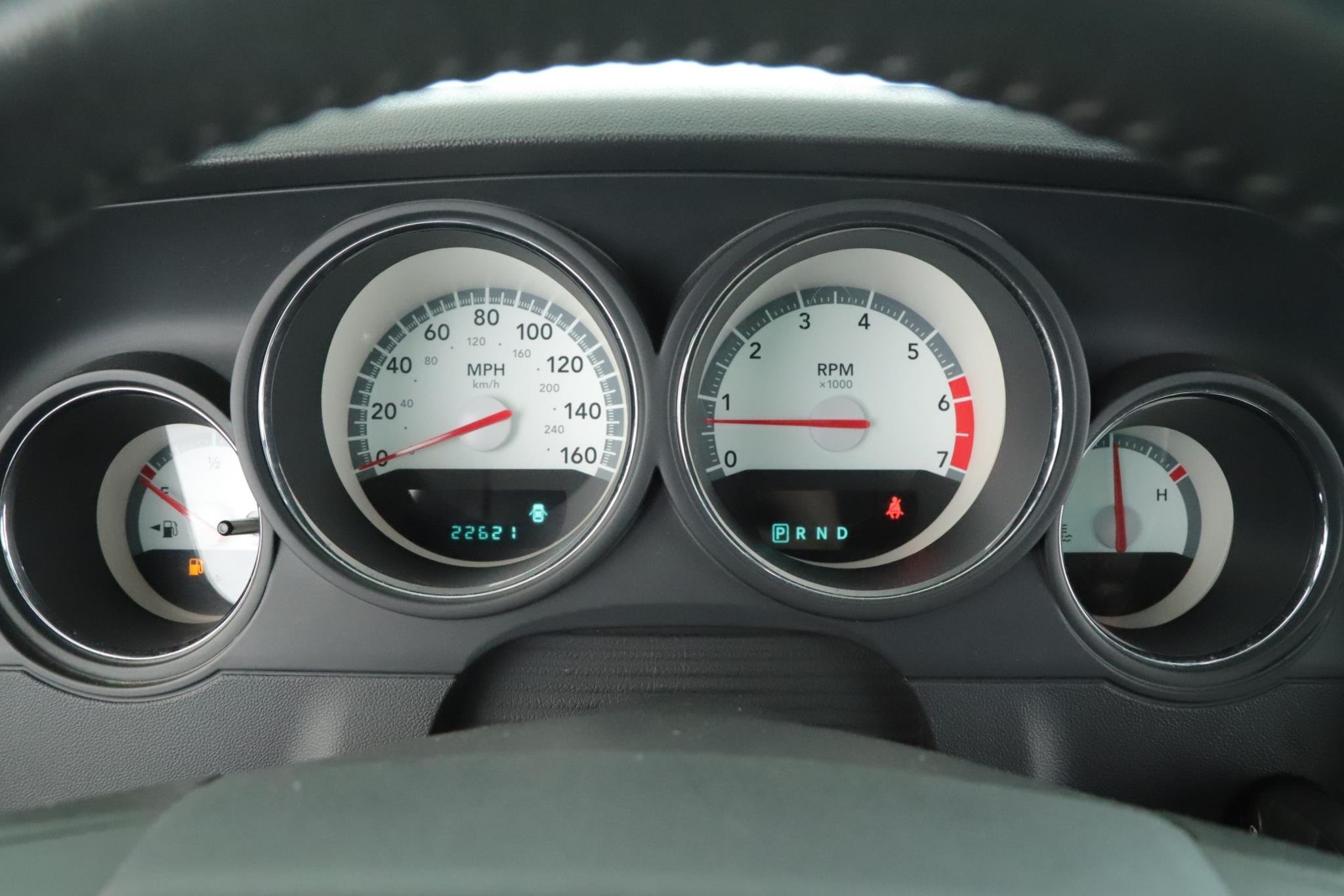 2010 Dodge Challenger R/T - Photo 7