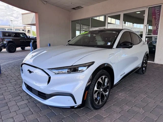 Certified Used 2023 Space White Metallic Ford Premium image 1