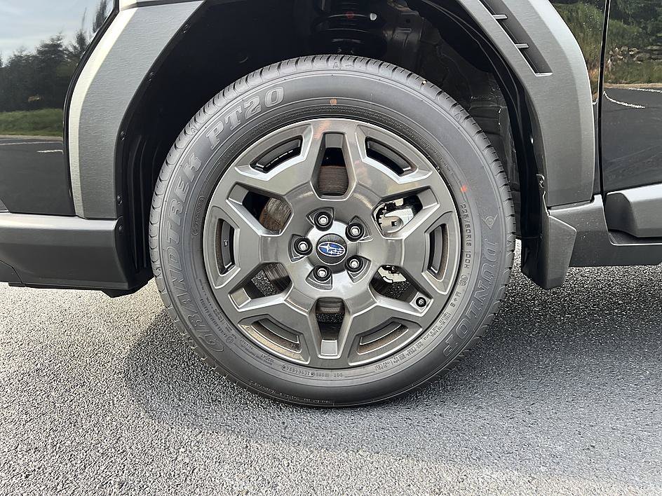 New 2026 CRYSTAL BLACK SILICA Subaru Premium image 9