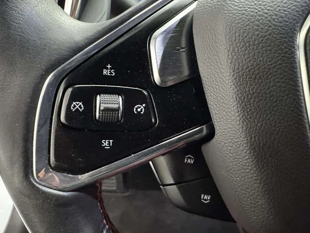 Used 2020 White Chevrolet Stingray image 28