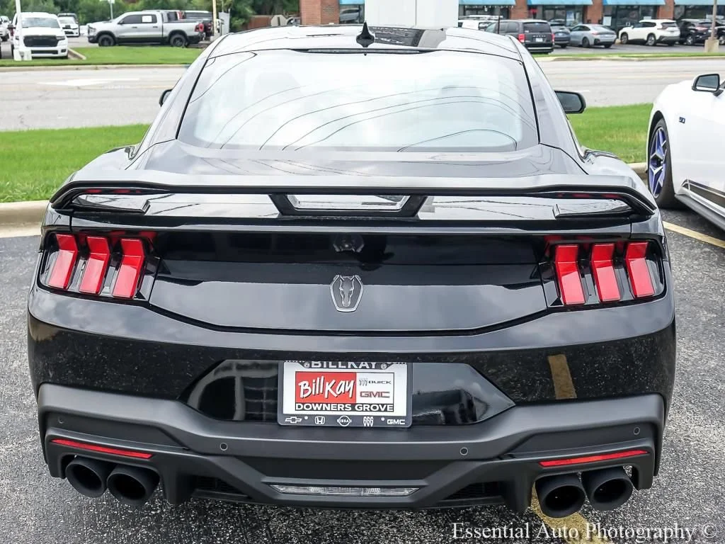 2025 Ford Mustang Dark Horse - Photo 8