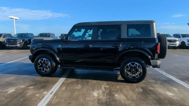 New 2026 Shadow Black Ford Outer Banks® image 82