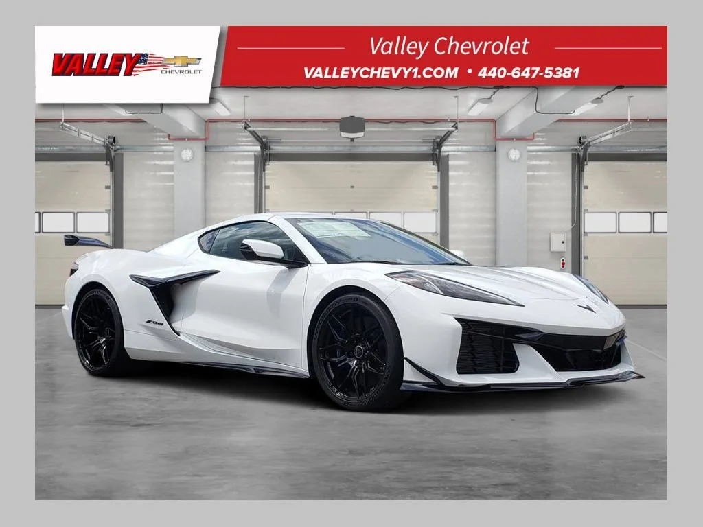 New 2026 Arctic White Chevrolet 3LZ image 1