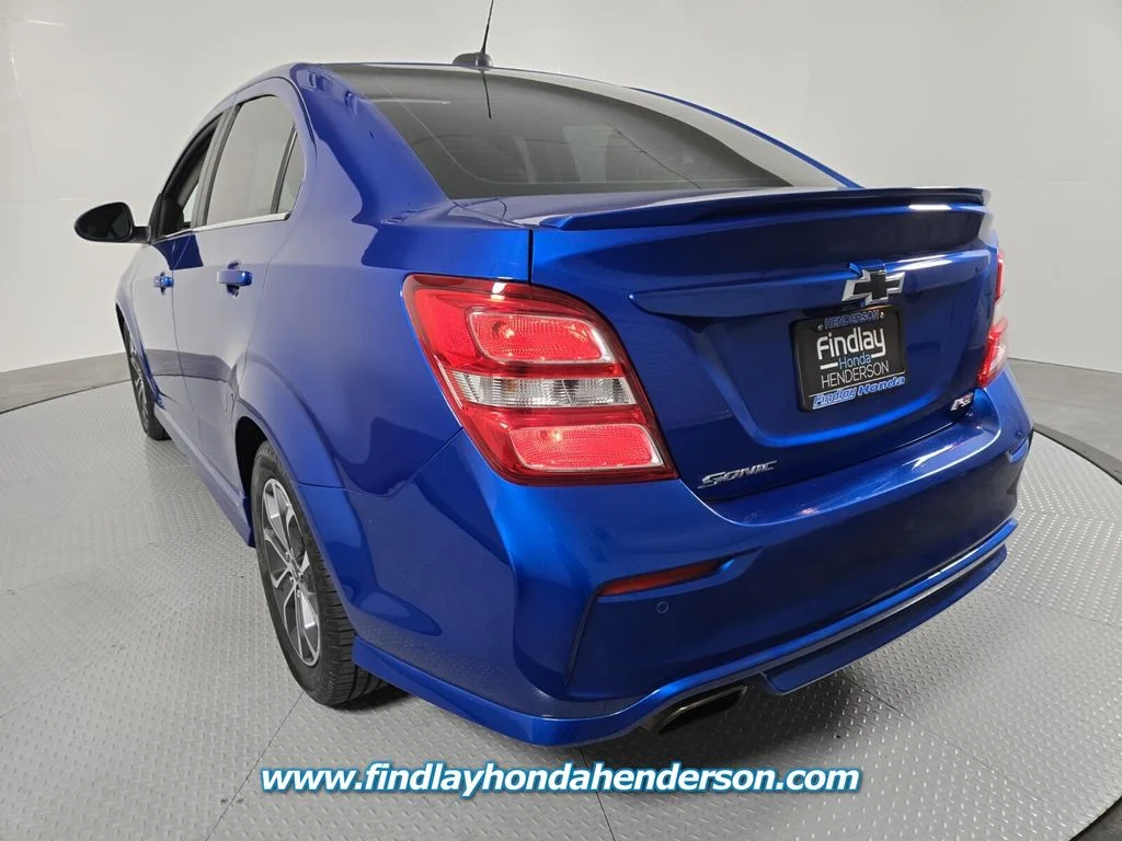 Used 2020 Blue Metallic Chevrolet LT image 4