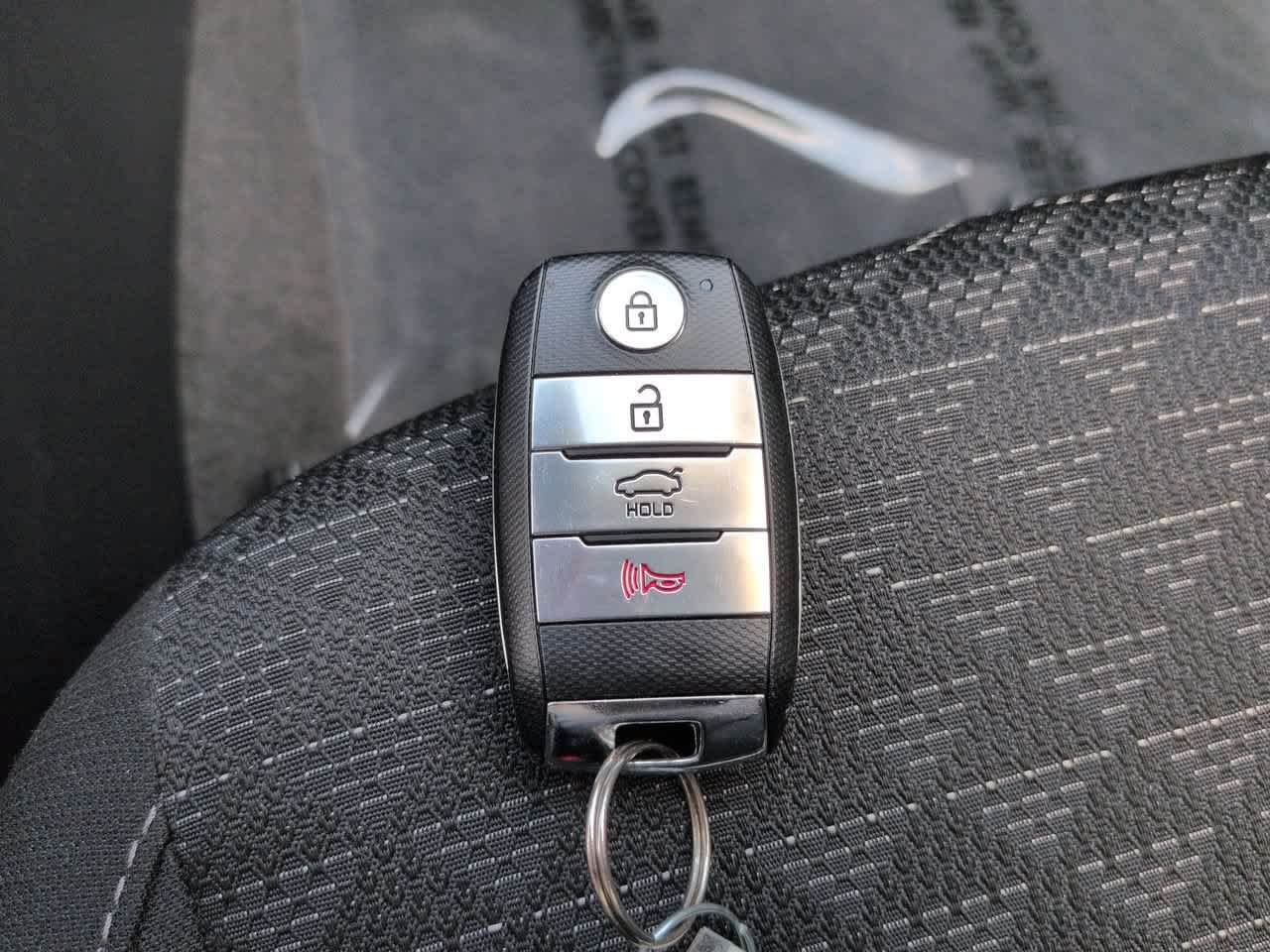 Used 2023 Silky Silver Kia S image 26