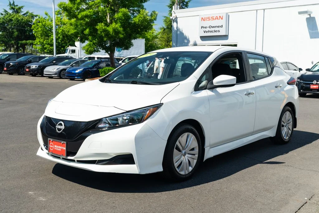 Used 2024 White Nissan S image 3
