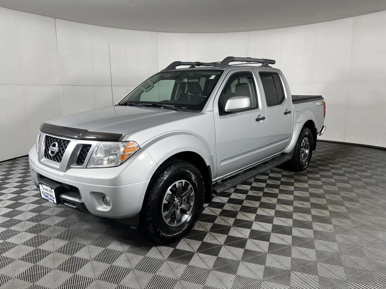 Used 2019 Brilliant Silver Metallic Nissan PRO-4X image 4