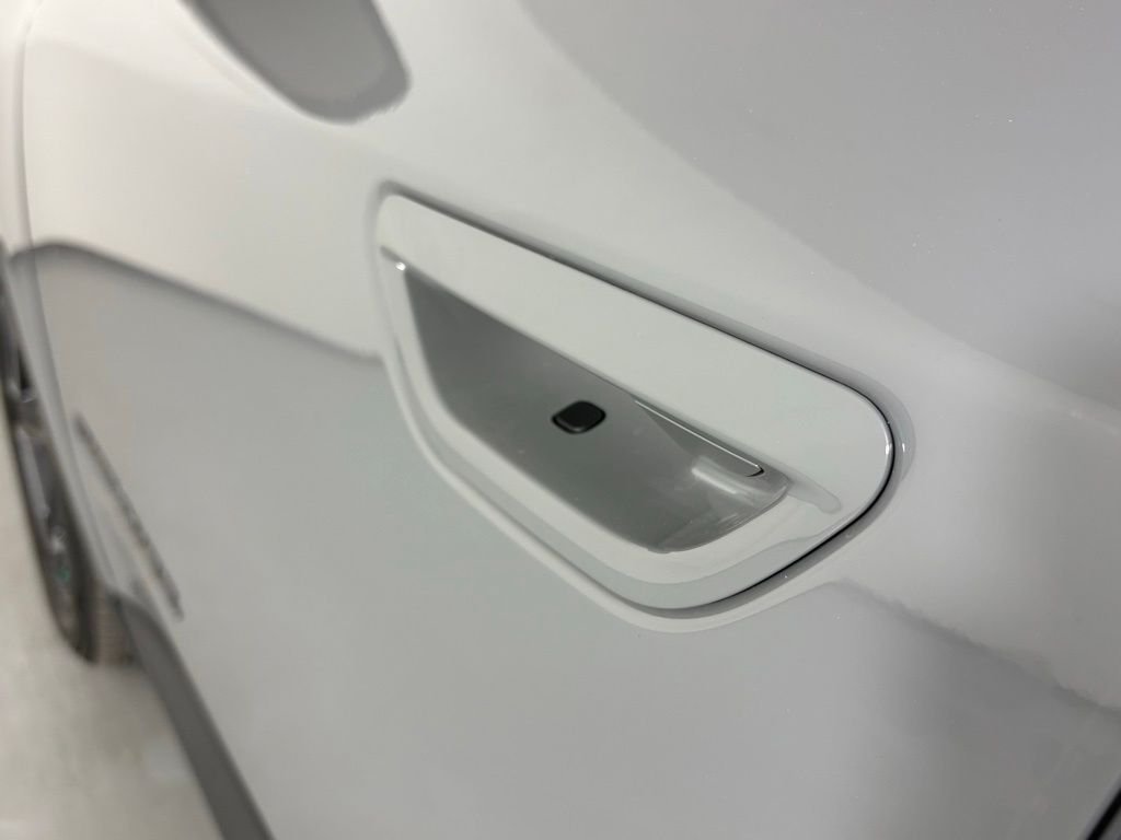 New 2026 Sting-Gray Clear-Coat Exterior Paint Jeep Laredo image 12