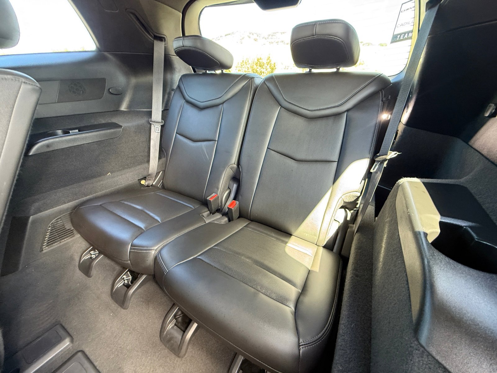 Used 2023 Argent Silver Metallic Cadillac Premium Luxury image 21