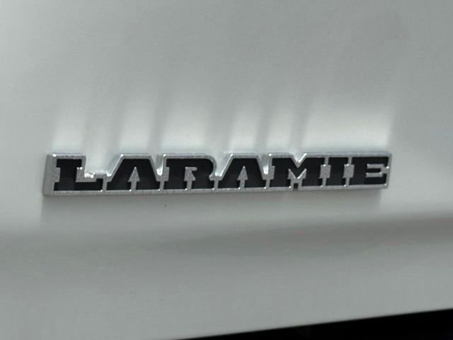 Used 2022 White Ram Laramie image 7