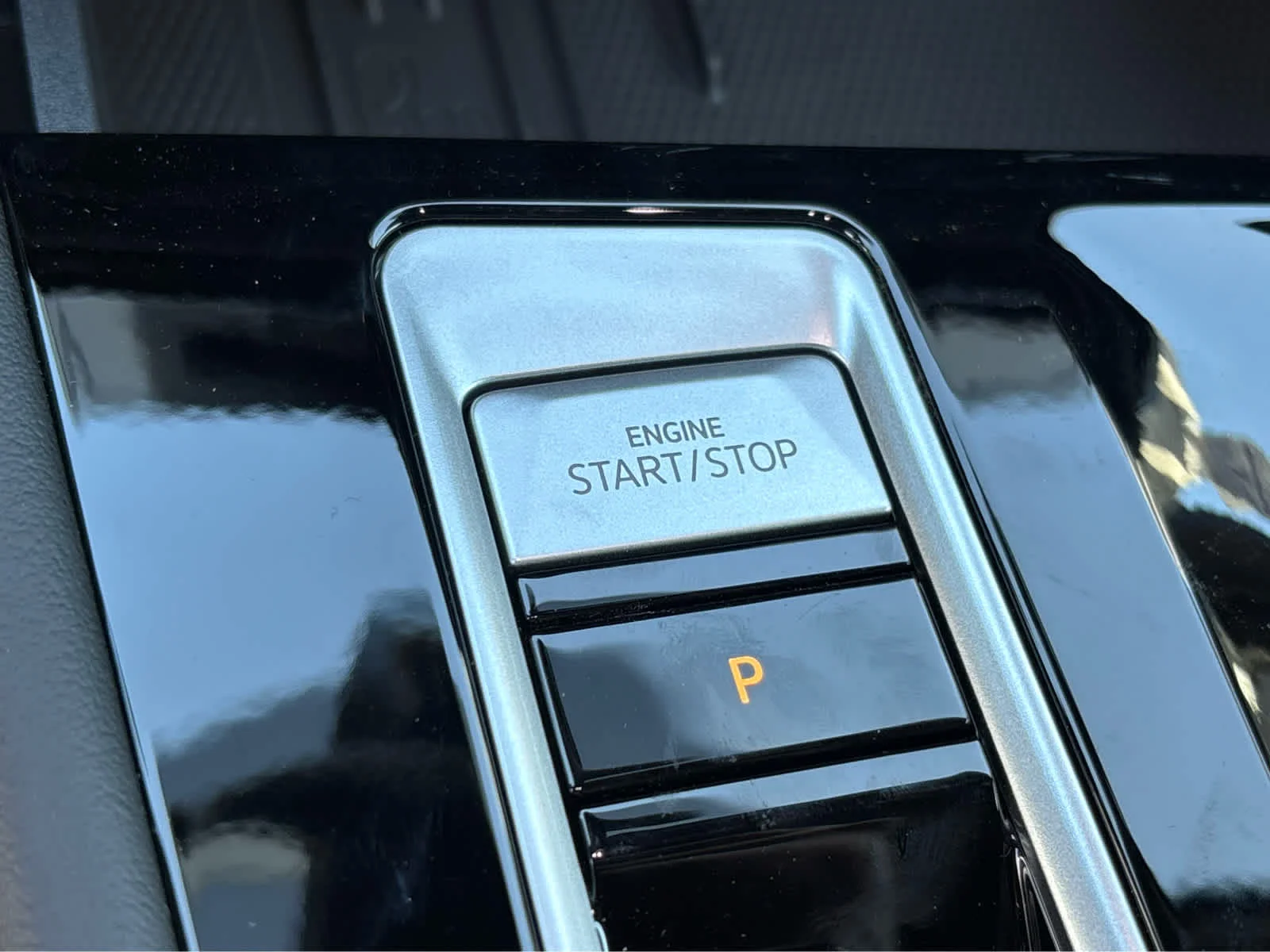 New 2026 DEEP BLACK Volkswagen 2.0T SE w/Technology image 17