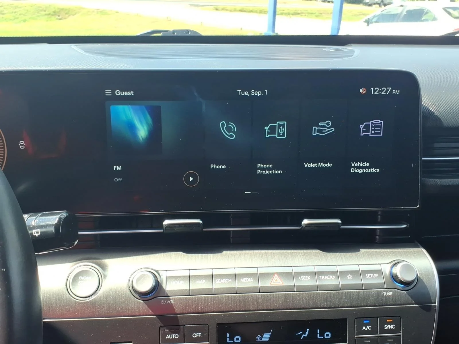 Used 2025 Gray Pearl Hyundai SEL image 20