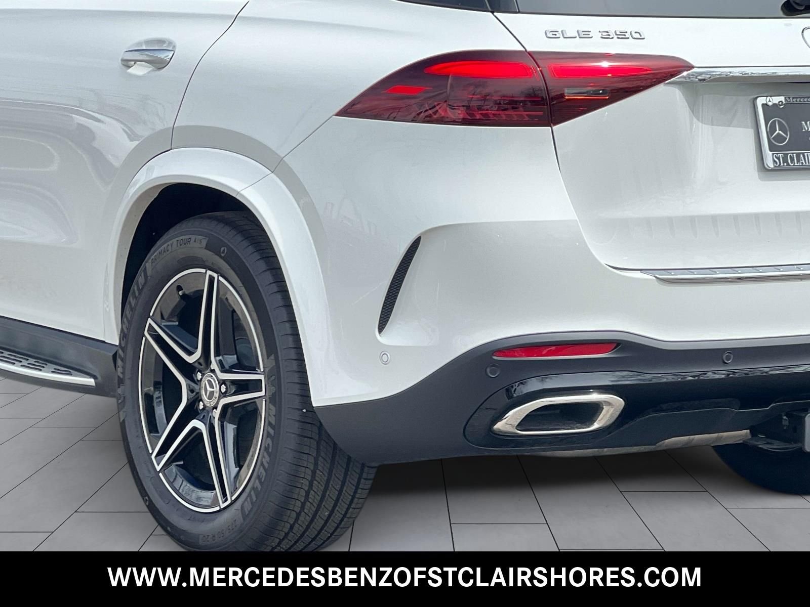 New 2026 Polar White Mercedes-Benz GLE 350 image 4