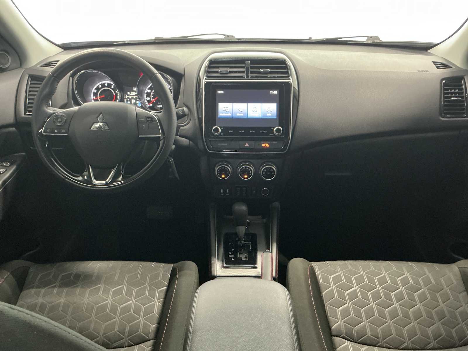 Used 2024 Labrador Black Pearl Mitsubishi LE image 20