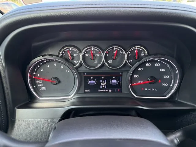 Used 2019 BLACK Chevrolet LTZ image 31
