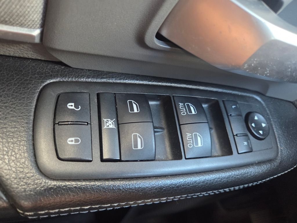 Used 2022 White Ram Big Horn image 19