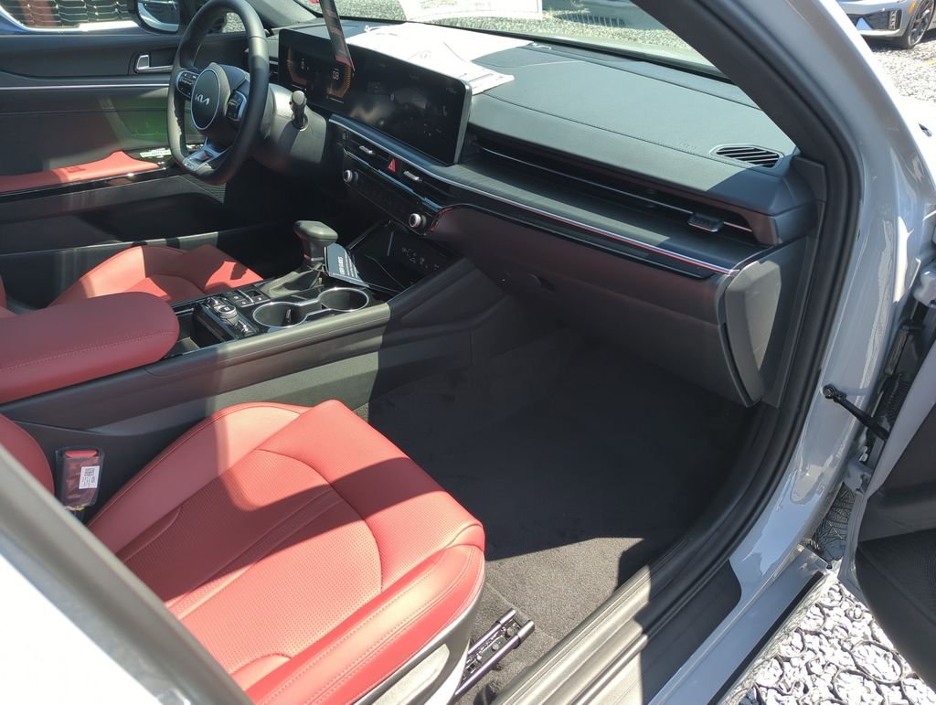 New 2026 Wolf Gray Kia GT-Line image 37