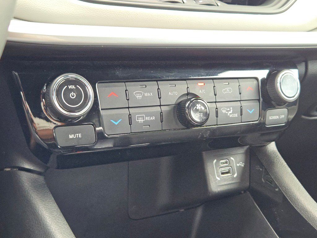 Used 2025 Red Jeep Limited image 23
