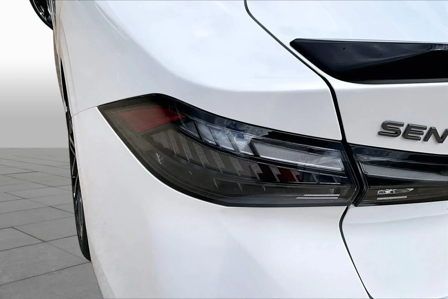 New 2026 Aspen White TriCoat / Super Black Two-tone Nissan SR image 14
