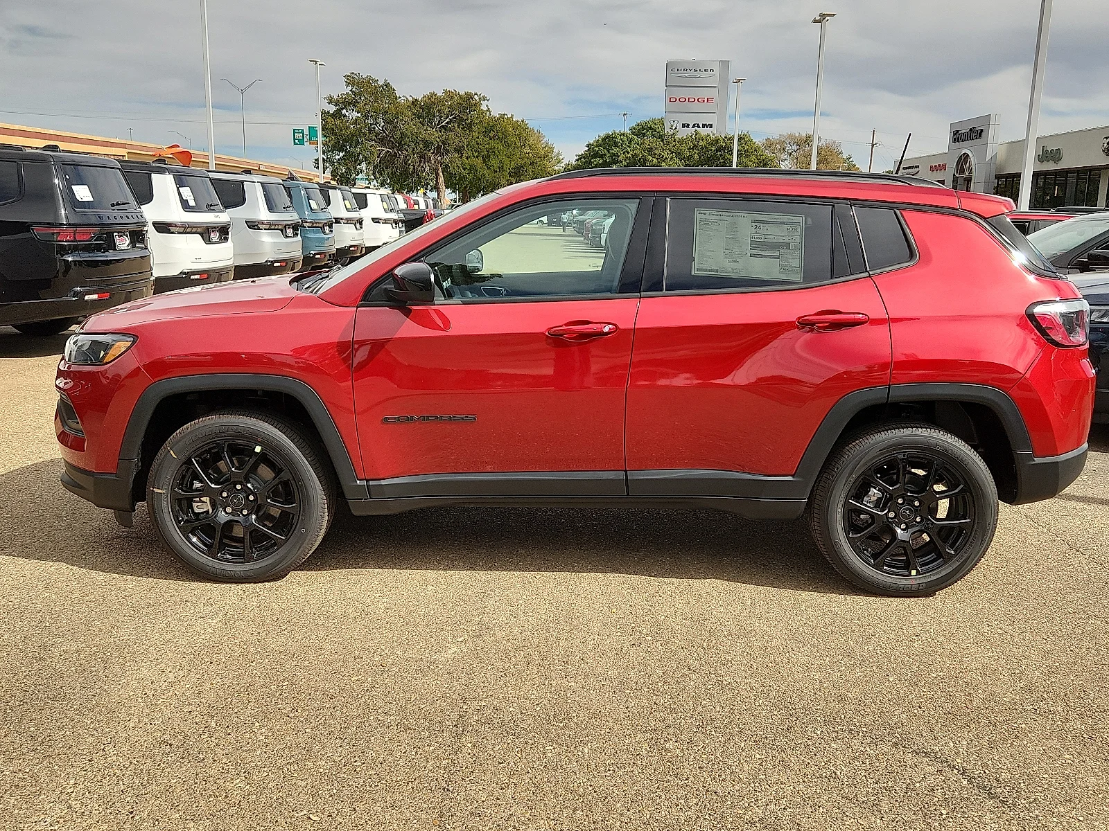 New 2027 Red Hot Pearl-Coat Paint Jeep LATITUDE ALTITUDE 4X4 image 2